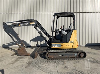 2018 Deere 35G Mini Excavator - Hyd thumb, AngleBlade, Heat/Air